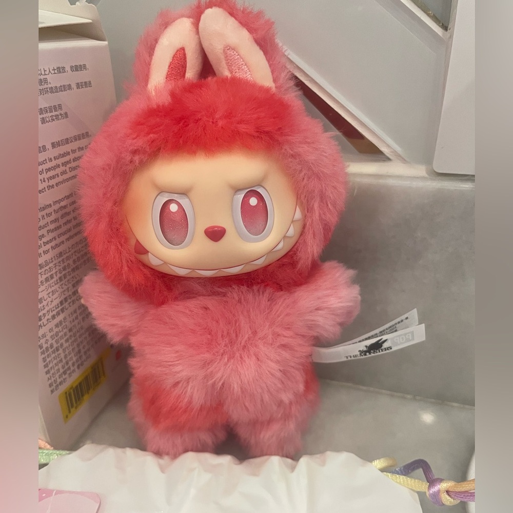 Authentic Pop Mart The MonstersBig Into Energy Plush Pendant Labubu - Love